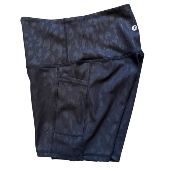 Women's Leg End Active Black Leopard Print High-Waisted Sport Shorts Size Small - Picture 6 of 6